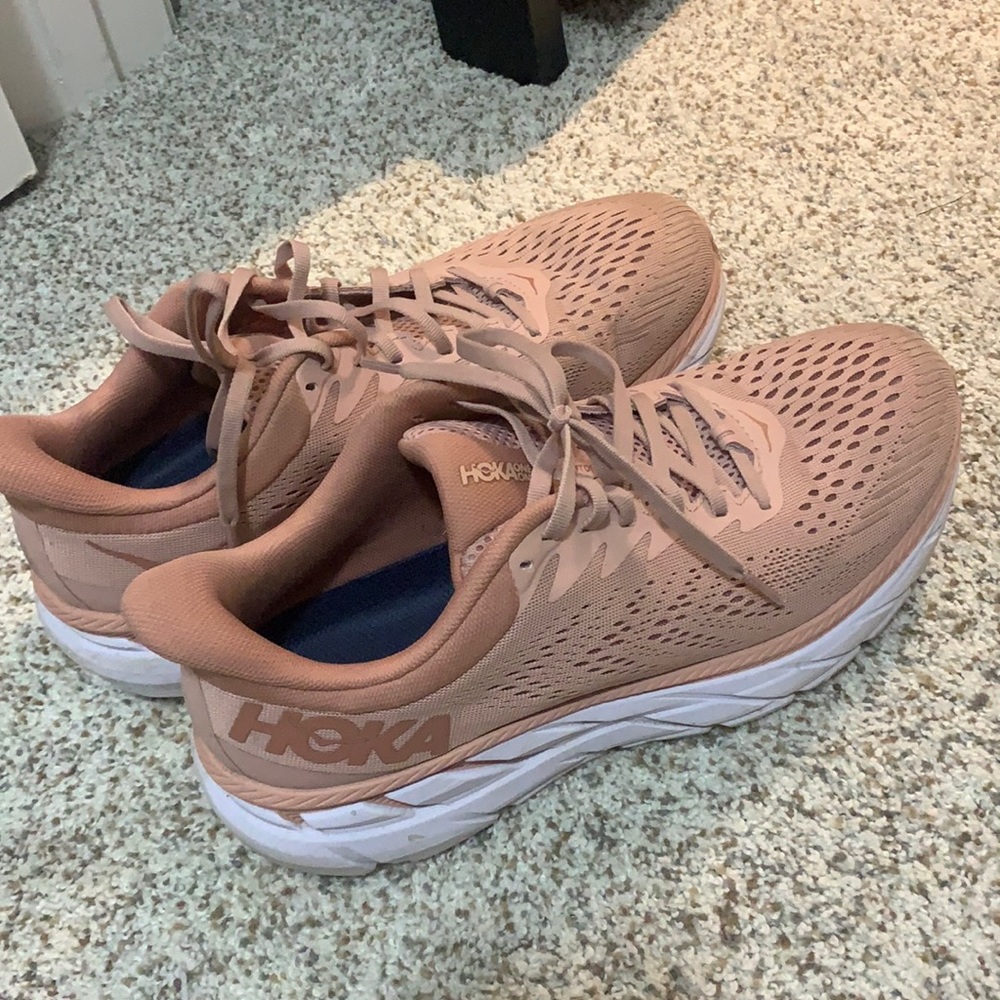 Hoka One One Clifton 7